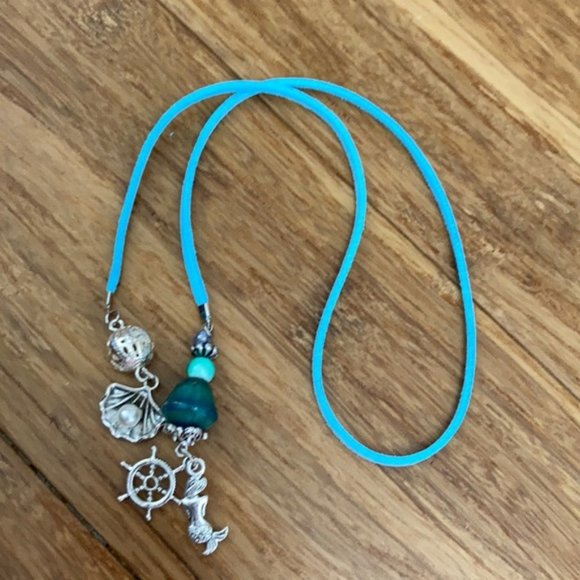 Mermaid 🧜‍♀️ Pearl beach Inspired Bookmark green - Picture 3 of 9